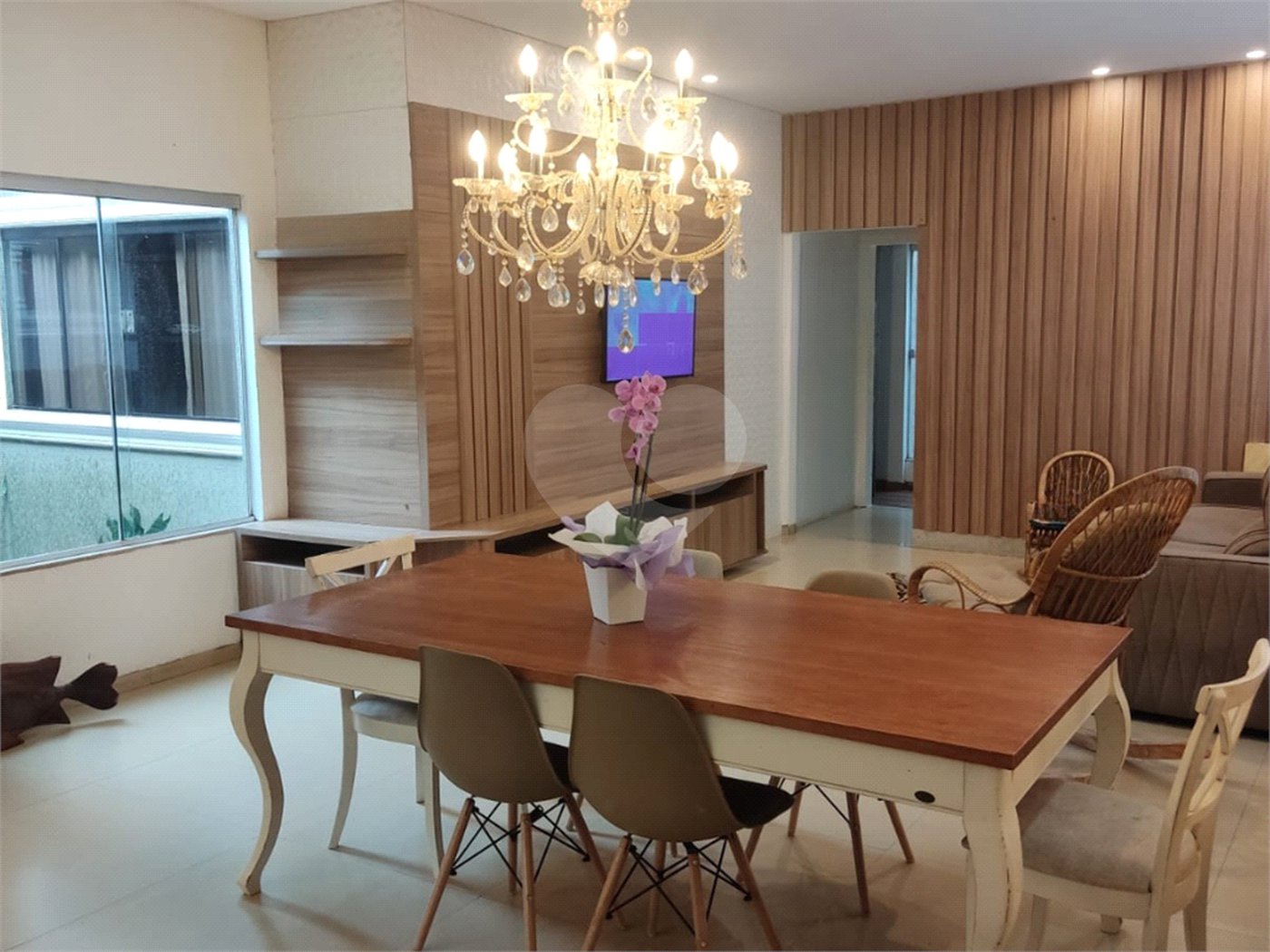 Casa à venda com 4 quartos, sendo 1 suíte,  em Bosque de Ponta Porã, Ponta Porã, MS