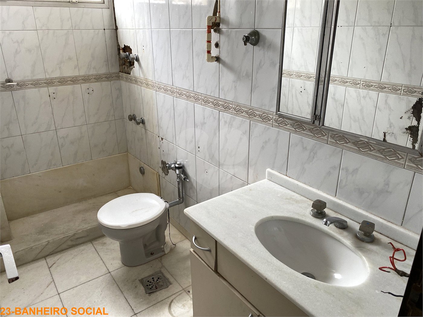Apartamento à venda com 4 quartos, sendo 1 suíte,  em Tijuca, Rio de Janeiro, RJ