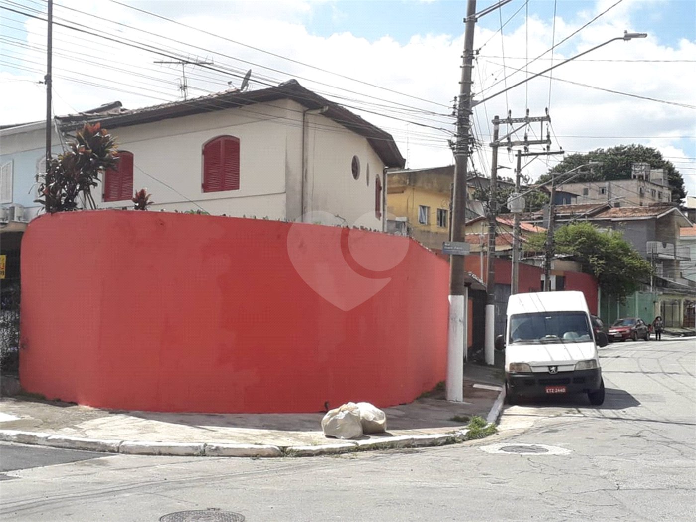 Sobrado à venda com 3 quartos, sendo 1 suíte, em Jabaquara, São Paulo, SP