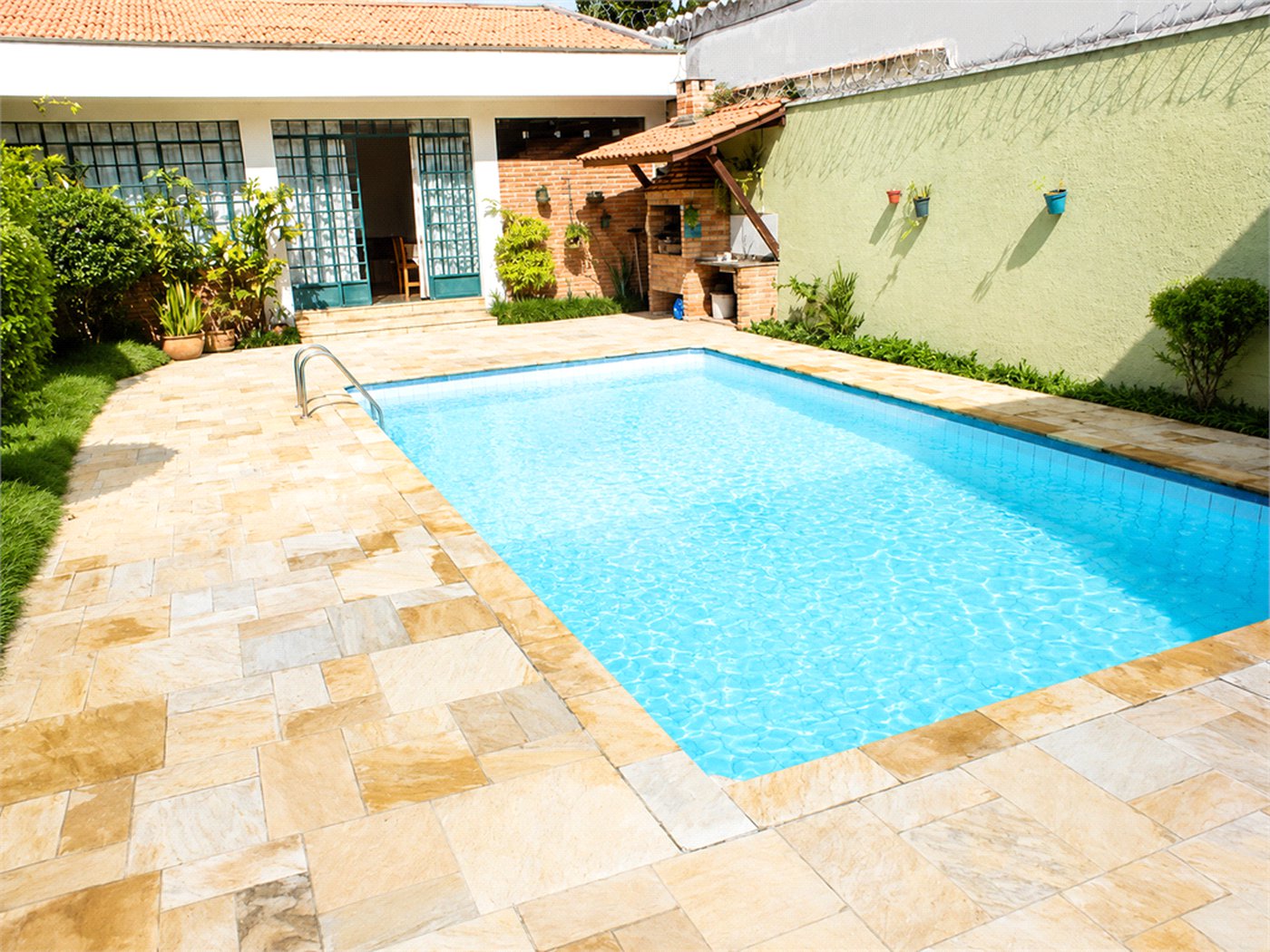 Casa à venda com 4 quartos, sendo 3 suítes, em Brooklin, São Paulo, SP