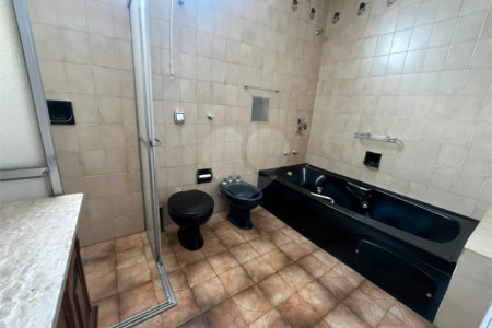 Casa à venda com 4 quartos, sendo 1 suíte, no Centro, Itapetininga, SP