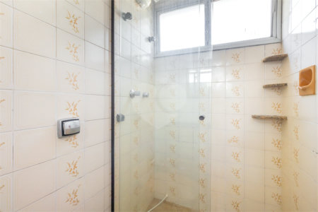 Apartamento à venda com 3 quartos, sendo 1 suíte,  em Cidade Monções, São Paulo, SP