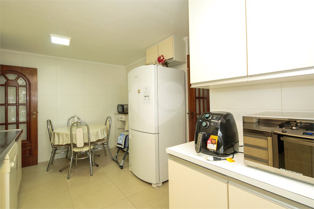 Apartamento à venda com 4 quartos, sendo 1 suíte, em Alto da Boa Vista, São Paulo, SP