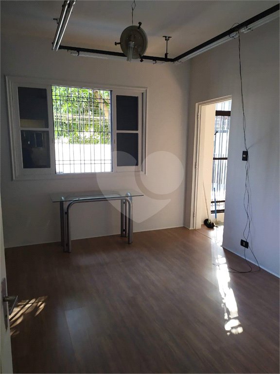 Casa na Vila Monte Alegre com 330m²