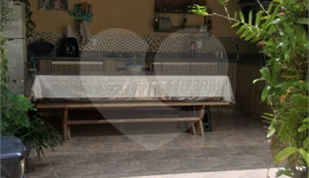 Casa à venda ou para alugar com 3 quartos, sendo 1 suíte, em Parque das Colinas, Valinhos, SP