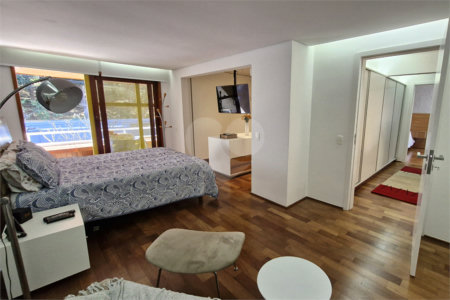 Casa à venda com 3 suítes em Jardim Prudência, São Paulo, SP