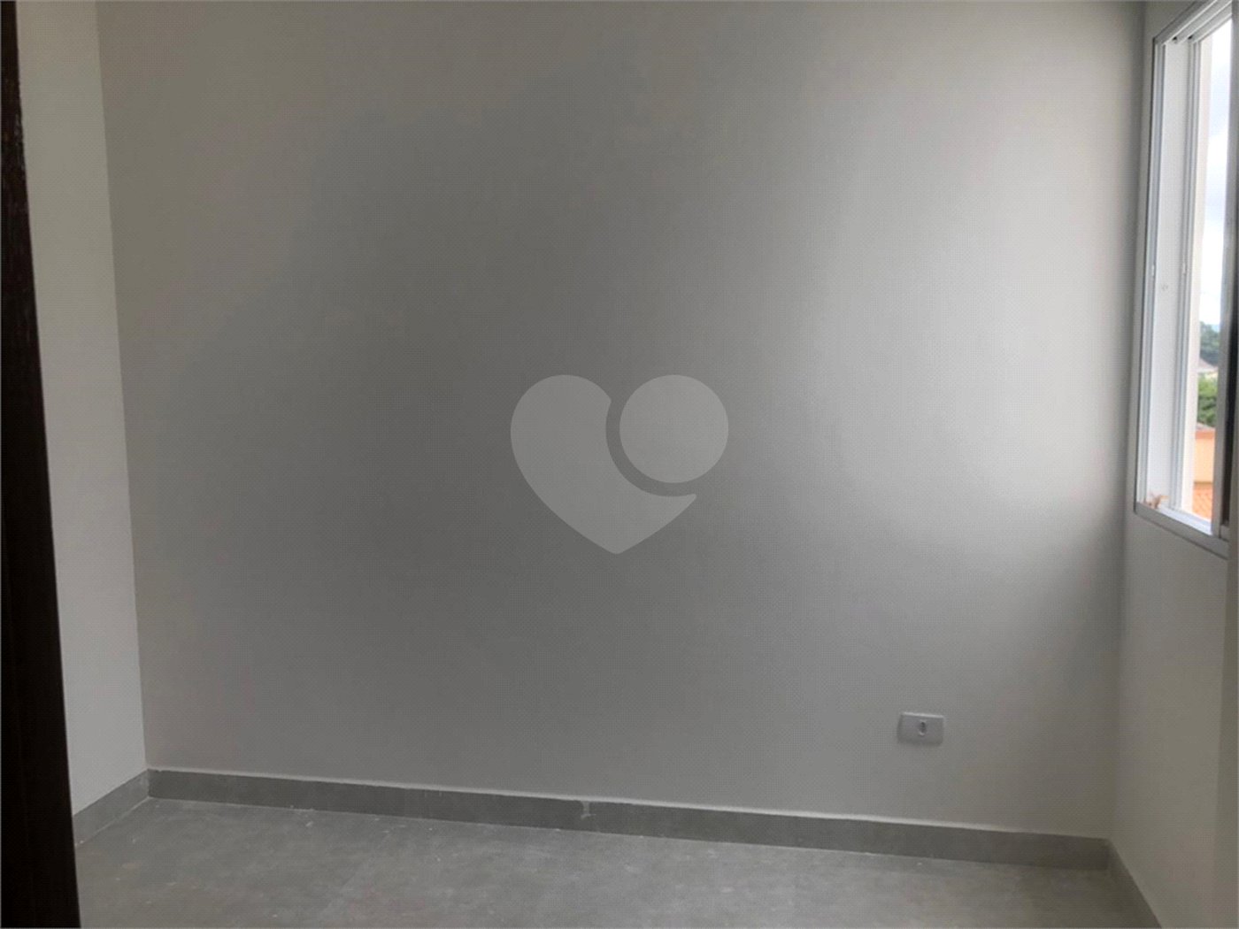 Casa à venda com 3 quartos, sendo 1 suíte, no condomínio Cond Batinga, São Paulo - SP