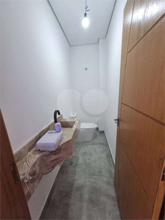 Sobrado à venda com 3 quartos, sendo 1 suíte, em Vila Bonilha, São Paulo, SP