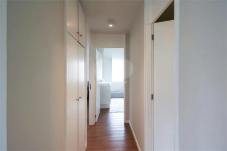 Apartamento à venda com 2 quartos, sendo 1 suíte,  em Vila Olímpia, São Paulo, SP