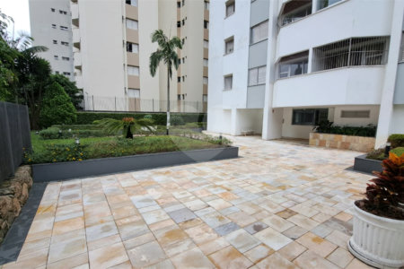 Apartamento à venda com 3 quartos, sendo 1 suíte, em Vila Mariana, São Paulo, SP