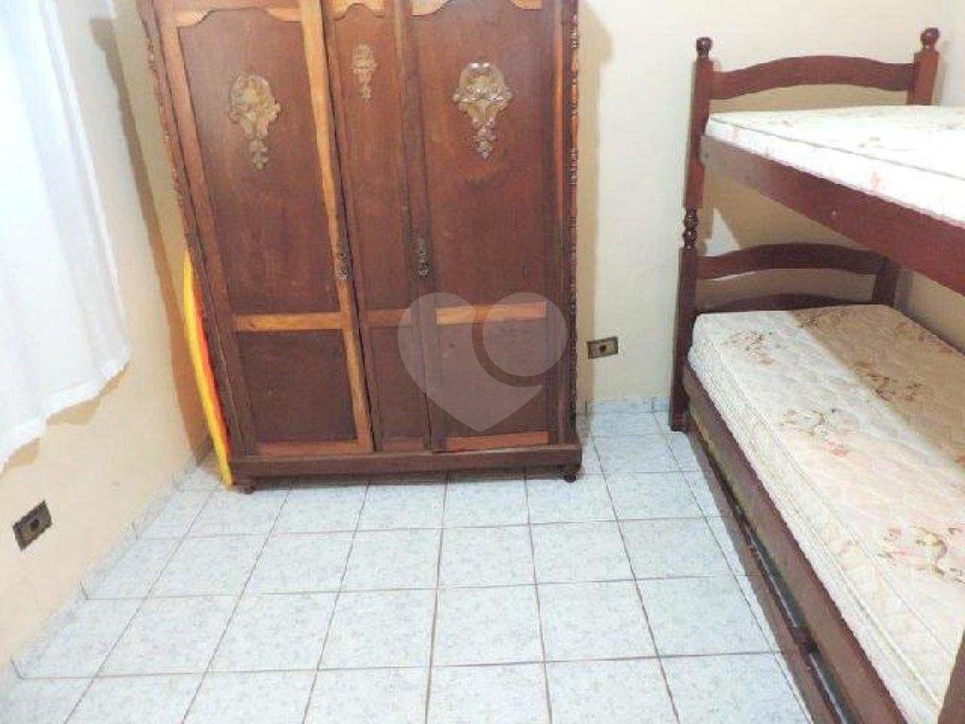 Apartamento à venda com 2 quartos, sendo 1 suíte,  em Loteamento João Batista Julião, Guarujá, SP