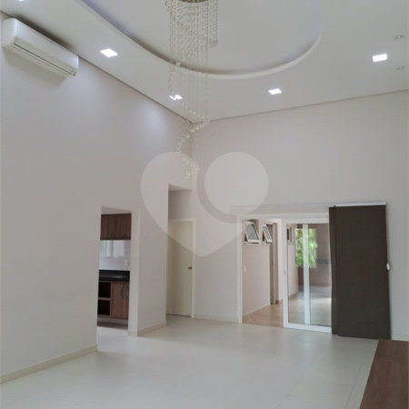 Casa à venda com 3 suítes no condomínio Residencial Terra Nobre, Indaiatuba - SP