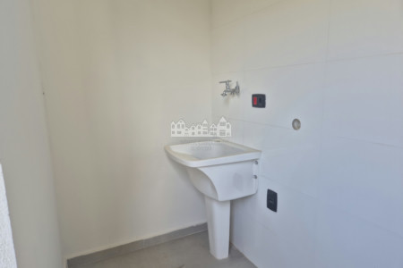 Casa térrea à venda com 4 quartos, sendo 2 suítes, no condomínio Alto da Floresta, Bom Jesus dos Perdões - SP