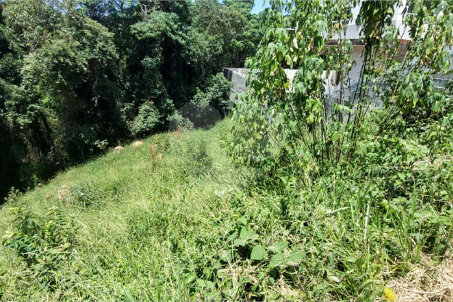 Terreno à venda no condomínio Parque Suiça, Caieiras - SP