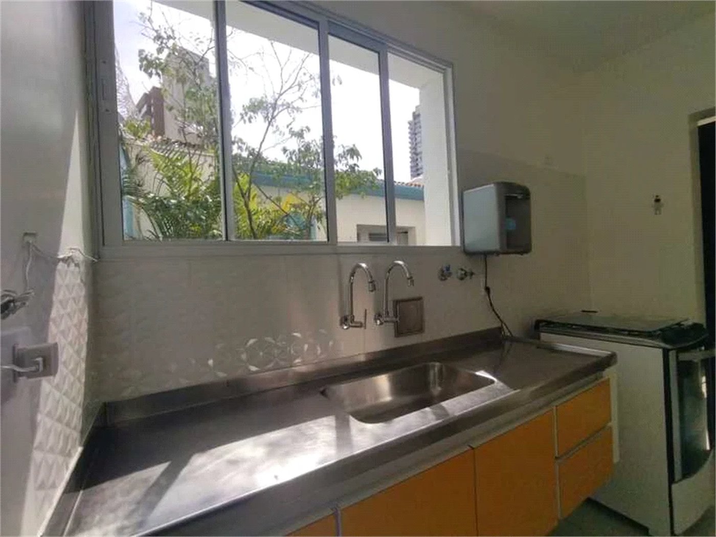 Sobrado à venda com 3 quartos, sendo 1 suíte,  em Brooklin Paulista, São Paulo, SP