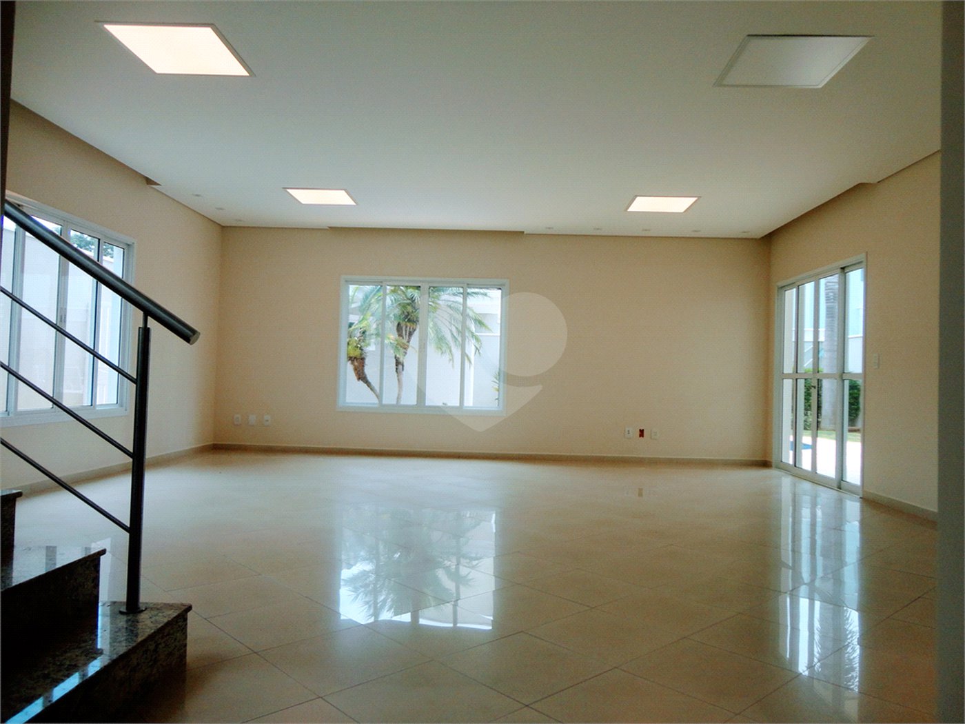 Casa à venda com 3 suítes no condomínio Residencial Jardim América, Vinhedo - SP