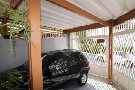 Sobrado à venda com 3 quartos, sendo 1 suíte, em Parque Vitória, São Paulo, SP