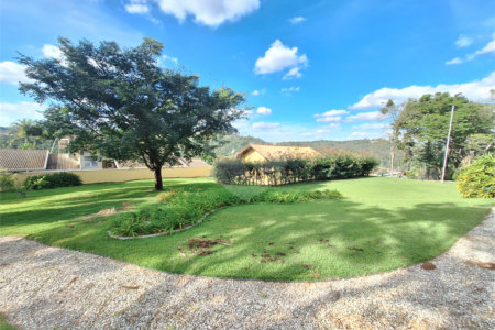Casa à venda com 3 suítes no condomínio Chácaras do Lago, Vinhedo - SP
