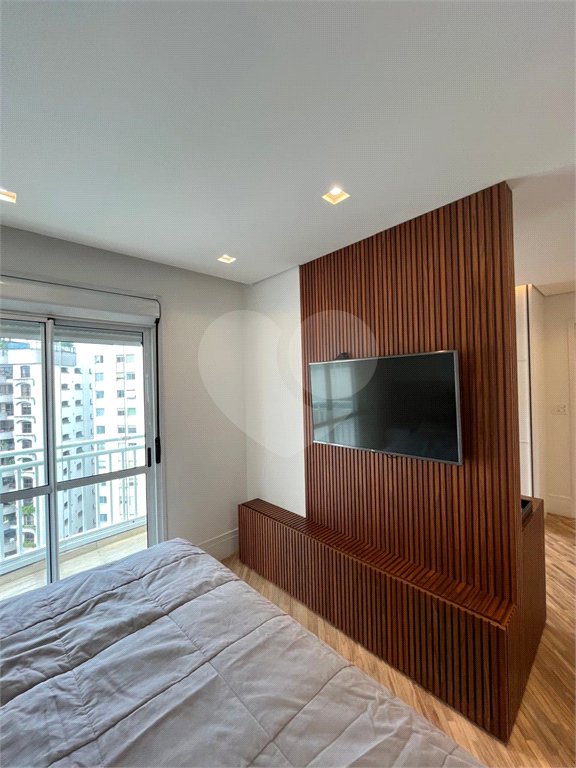Apartamento à venda com 3 quartos, sendo 2 suítes, em Cerqueira César, São Paulo, SP