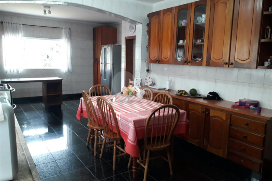 Sobrado à venda com 4 quartos em Tremembé, São Paulo, SP