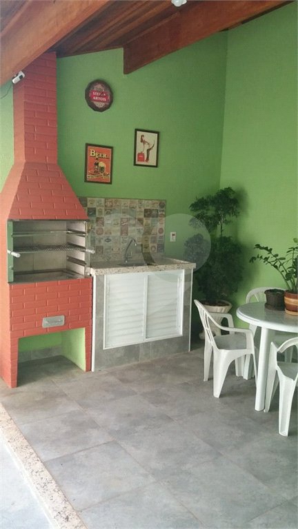 Casa à venda com 3 quartos, sendo 1 suíte, em Nova Cerejeira, Atibaia, SP