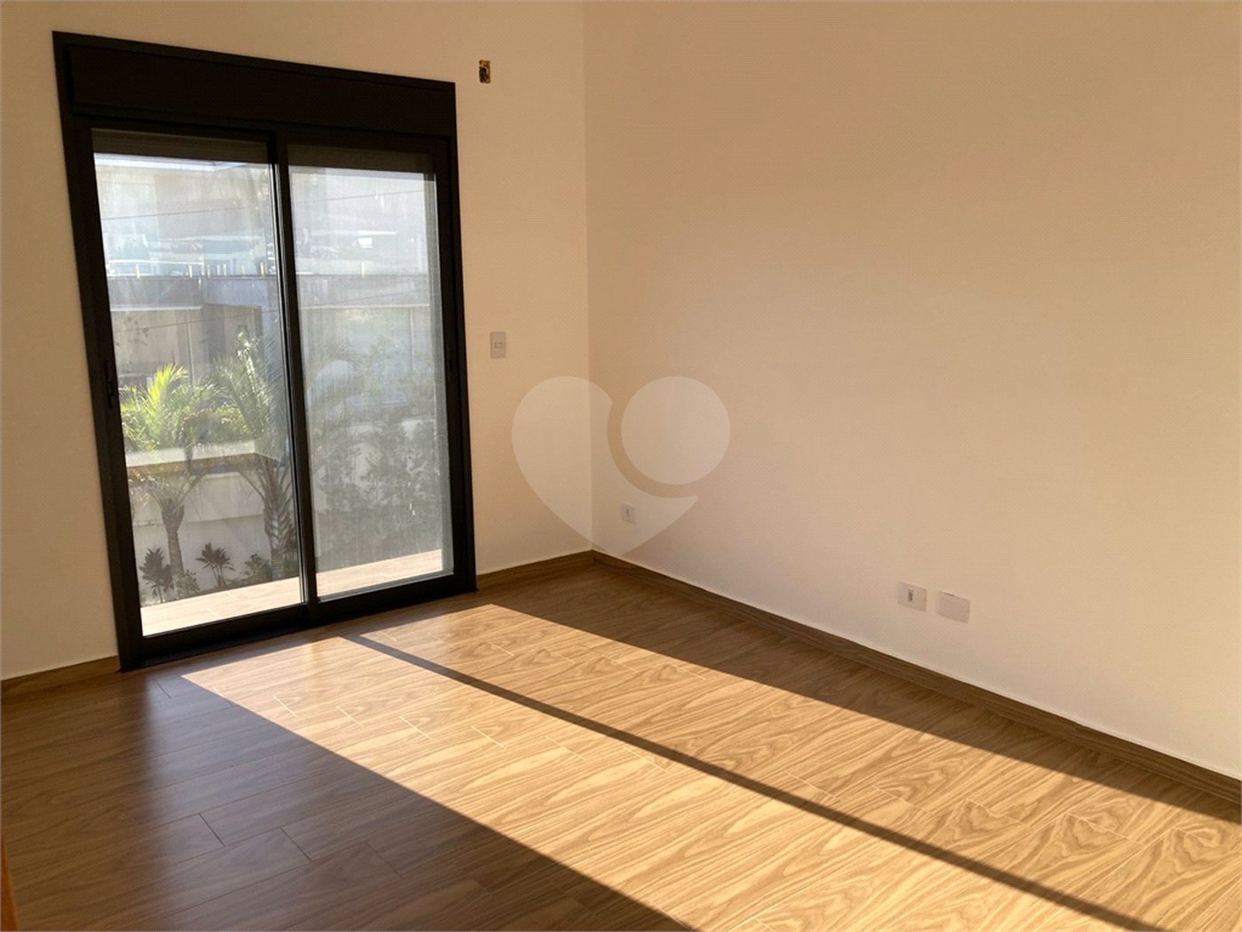 Casa à venda com 4 quartos, sendo 3 suítes,  no condomínio Reserva Granja Anita, Mogi das Cruzes - SP