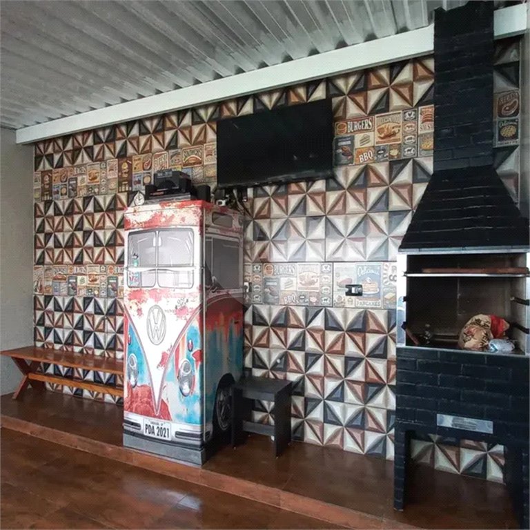 Casa à venda com 3 quartos, sendo 1 suíte, no condomínio Horto Florestal Villagio, Sorocaba - SP