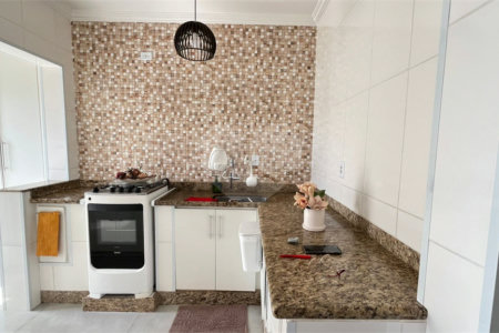 Sobrado à venda com 4 quartos, sendo 1 suíte, em Jardim Ana Maria, Sorocaba, SP
