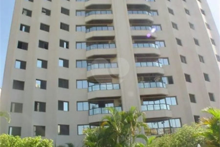 Apartamento à venda com 4 quartos, sendo 2 suítes, em Vila Olímpia, São Paulo, SP