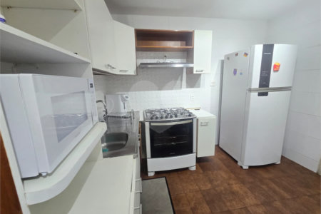 Apartamento à venda com 3 quartos, sendo 1 suíte, em Copacabana, Rio de Janeiro, RJ