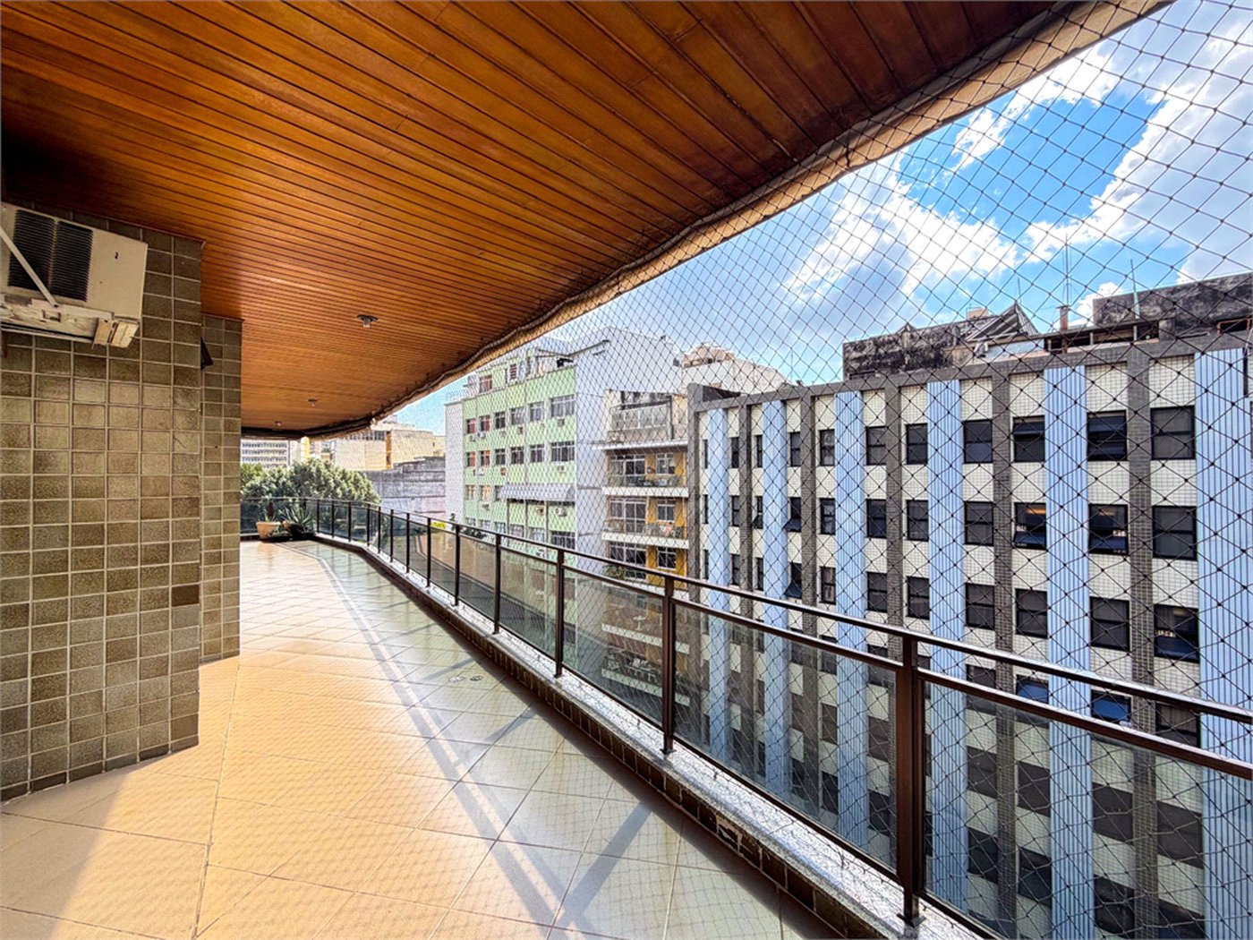 Apartamento à venda com 4 quartos, sendo 2 suítes, em Tijuca, Rio de Janeiro, RJ