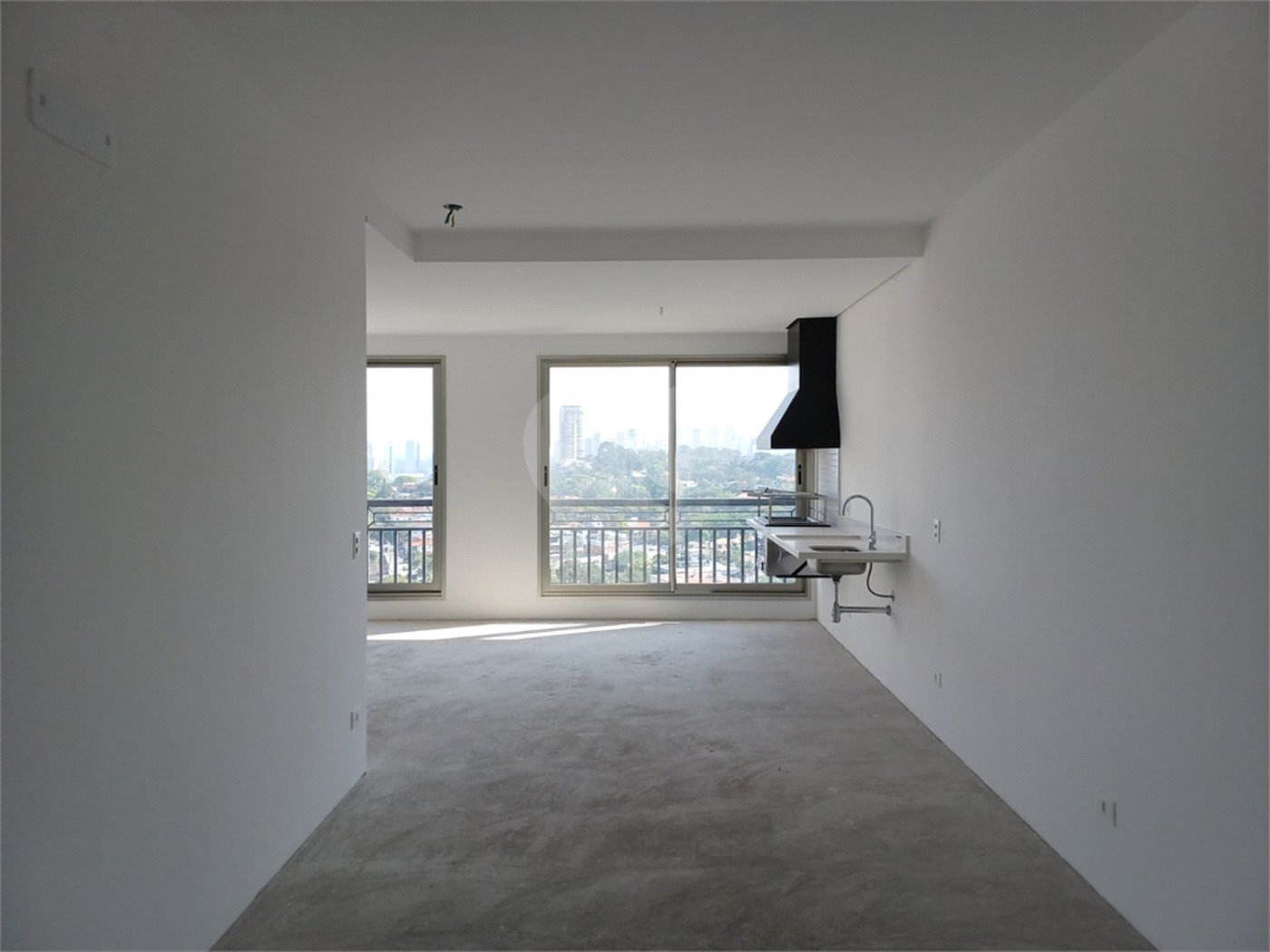 Apartamento à venda com 4 suítes em Real Parque, São Paulo, SP