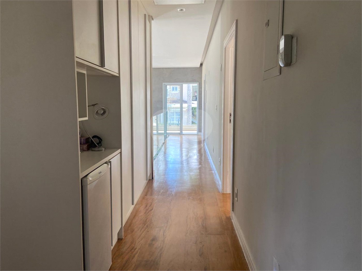Casa à venda ou para alugar com 4 suítes no condomínio Residencial Gênesis 1, Santana de Parnaíba - SP