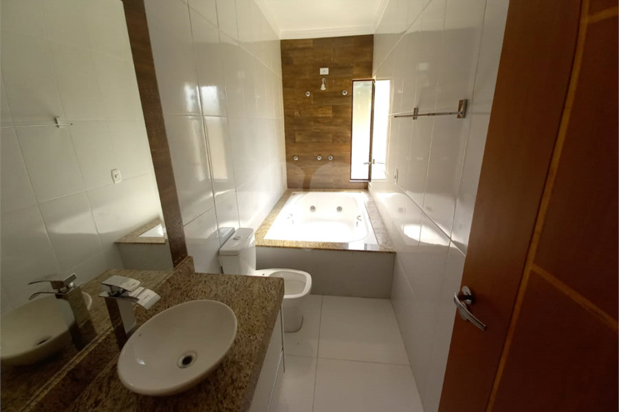 Casa para alugar com 4 suítes no condomínio Milenium, São Paulo - SP