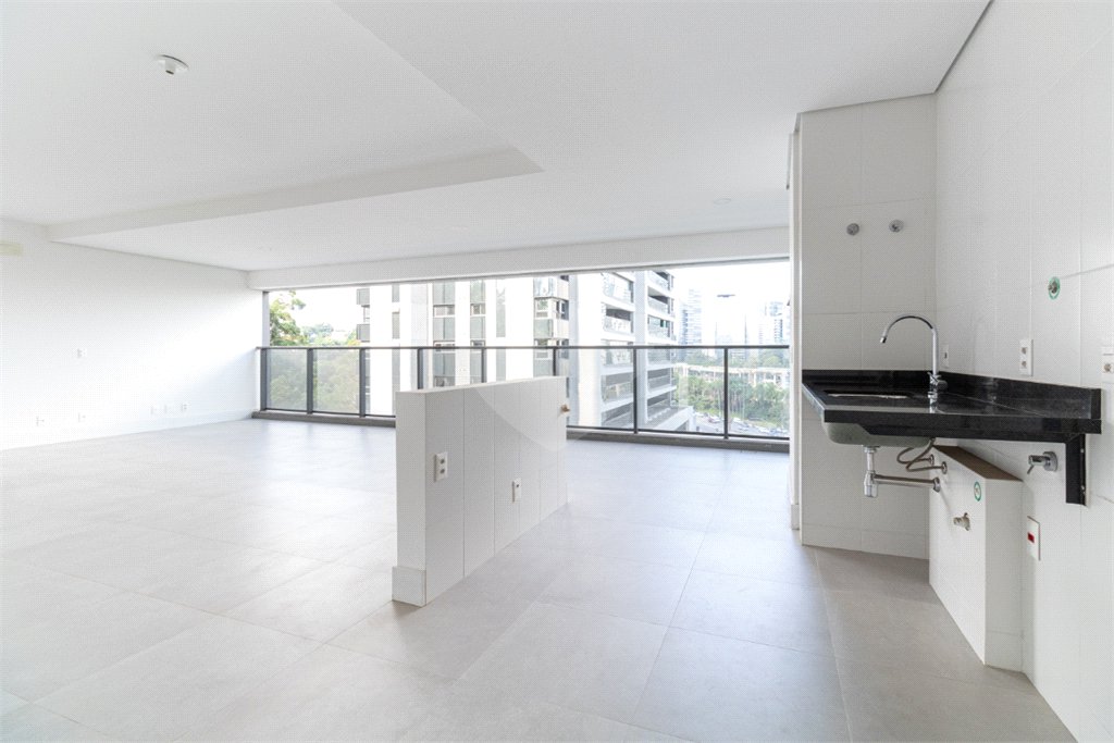 Apartamento à venda com 2 suítes em Jardim Morumbi, São Paulo, SP