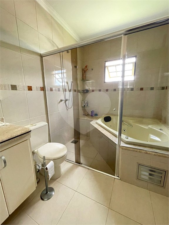Casa à venda com 3 quartos, sendo 2 suítes,  em Jardim do Lago, Bragança Paulista, SP