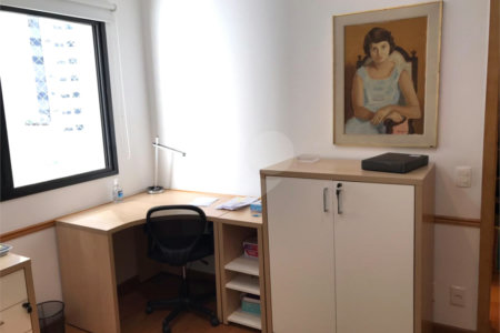 Apartamento à venda com 4 quartos, sendo 3 suítes, em Indianópolis, São Paulo, SP