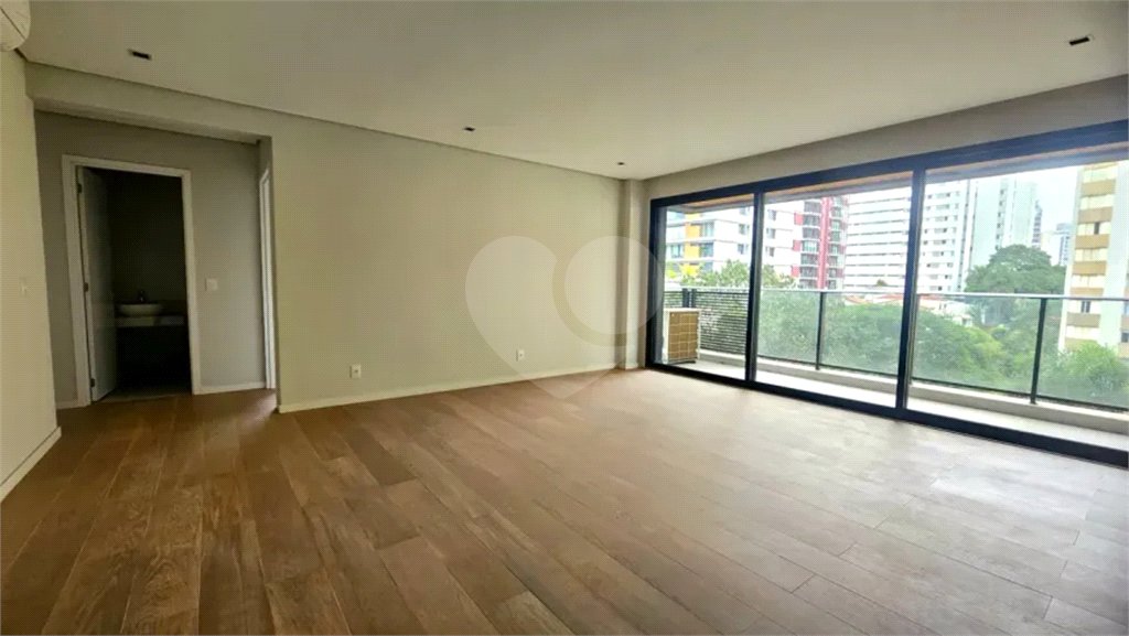 Apartamento para alugar com 3 quartos, sendo 1 suíte,  em Sumaré, São Paulo, SP
