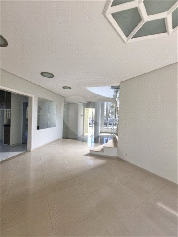Casa à venda com 3 suítes no condomínio Residencial Terras de Vinhedo, Vinhedo - SP