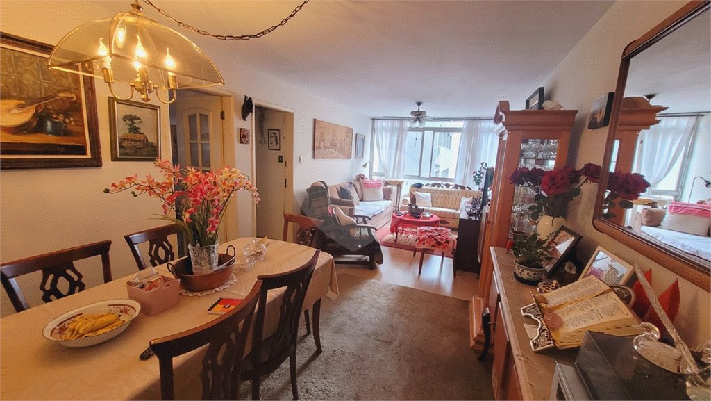Apartamento à venda com 2 quartos, sendo 1 suíte, em Pinheiros, São Paulo, SP