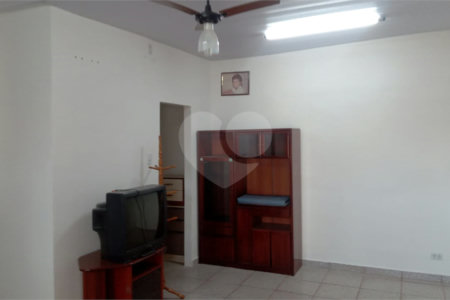 Casa à venda com 3 quartos, sendo 1 suíte, em Vila Medeiros, São Paulo, SP