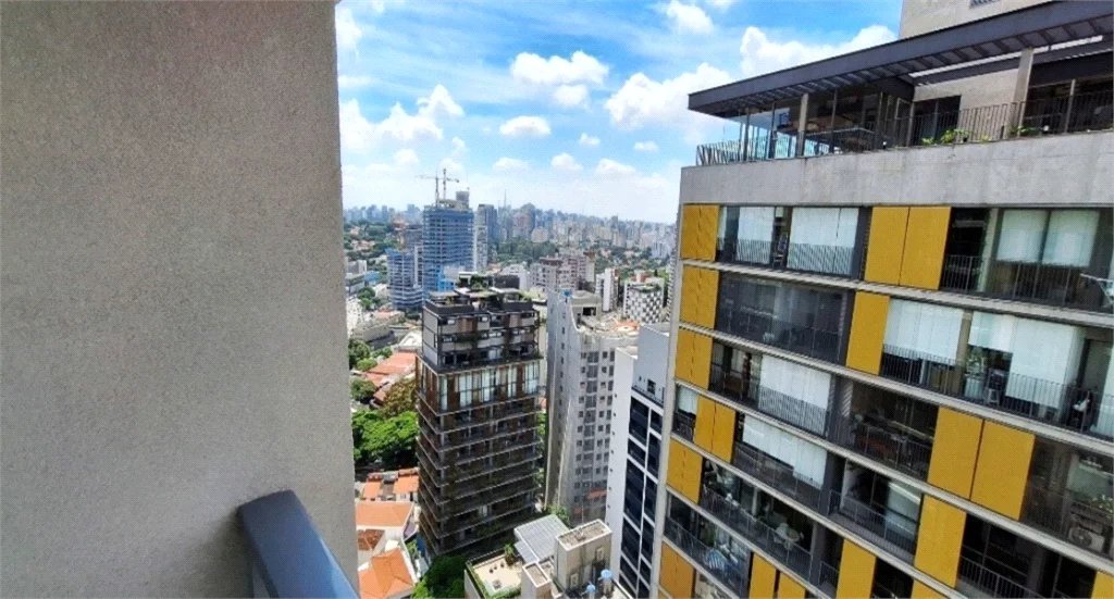 Apartamento à venda com 3 suítes em Sumarezinho, São Paulo, SP