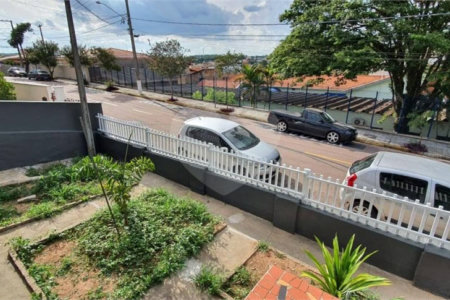 Casa à venda com 2 quartos no Centro, Vinhedo, SP