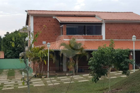 Chácara à venda com 3 quartos, sendo 1 suíte, no Centro, Araçoiaba da Serra, SP