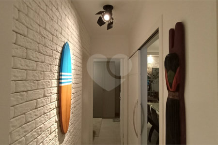 Apartamento à venda com 2 quartos, sendo 1 suíte, em Pitangueiras, Guarujá, SP