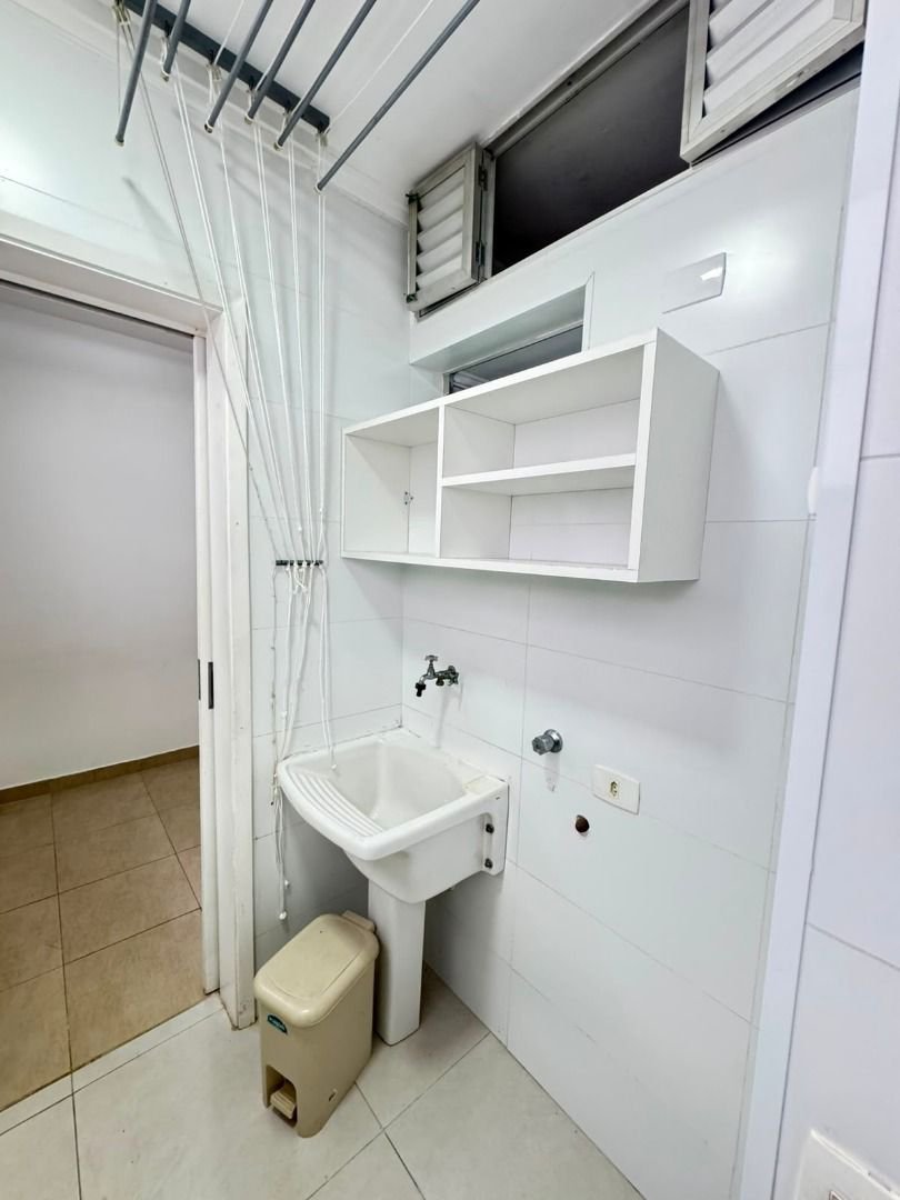Apartamento com 2 dormitórios para alugar, 113 m² por R$ 5.900,02/mês - Gonzaga - Santos/SP