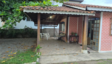 Casa à venda com 2 quartos, sendo 1 suíte,  em Ressaca, Atibaia, SP