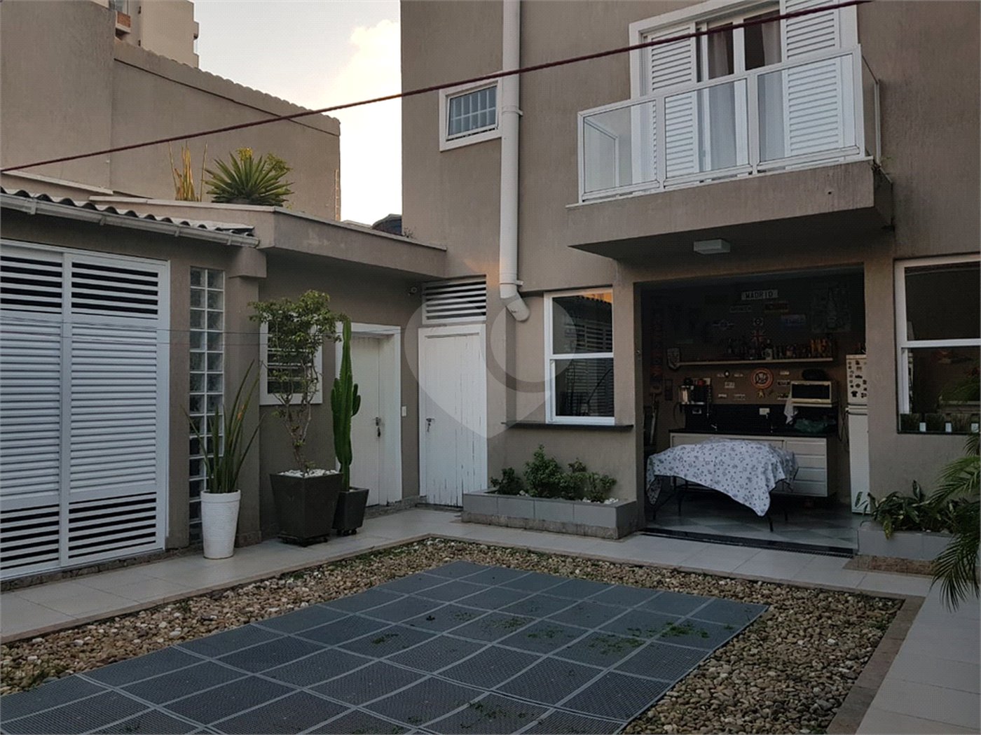 Casa à venda com 3 suítes em Campo Belo, São Paulo, SP