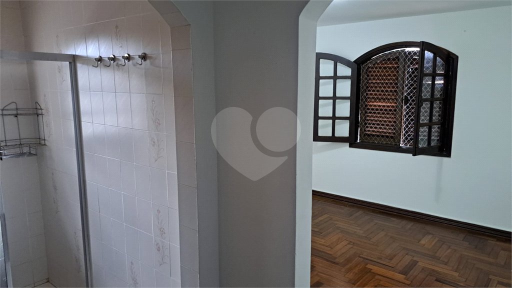 Casa à venda com 4 quartos, sendo 1 suíte, em Vila Galvão, Guarulhos, SP
