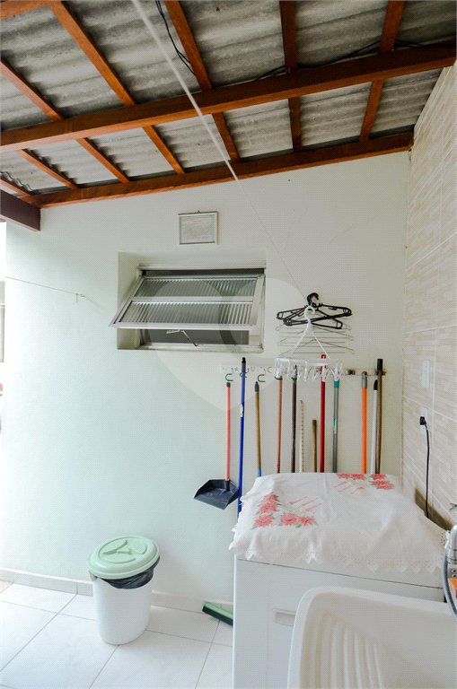 Casa à venda com 4 quartos, sendo 1 suíte, em Jardim Nova Taboão, Guarulhos, SP